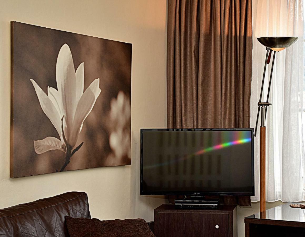 City Center / Apartment 70 Sqm / With View Tesalonika Bagian luar foto